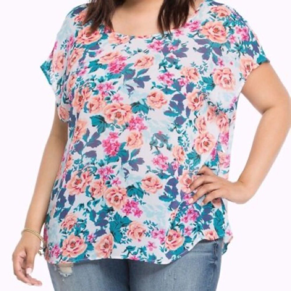 TORRID Floral Chiffon Bow‎ Back Tunic Top